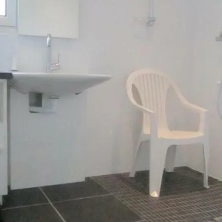 Sainte-eulalie-en-born, 6 Pieces, 10 Personnes - Fr-1-360-63 Vakantiehuis *